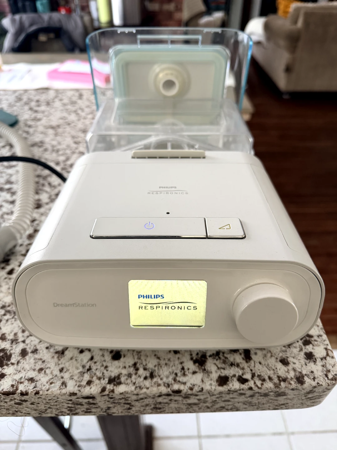 Philips Respironics DreamStation CPAP Machine with Mask and Bag - photo 3