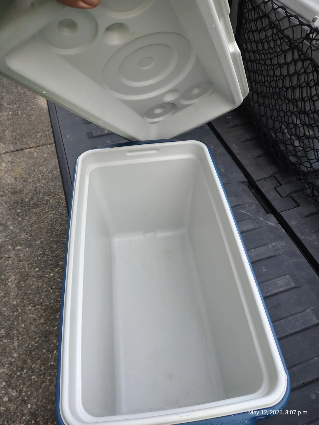 Coleman 28qt Picnic Cooler with Cup Holder - photo 2
