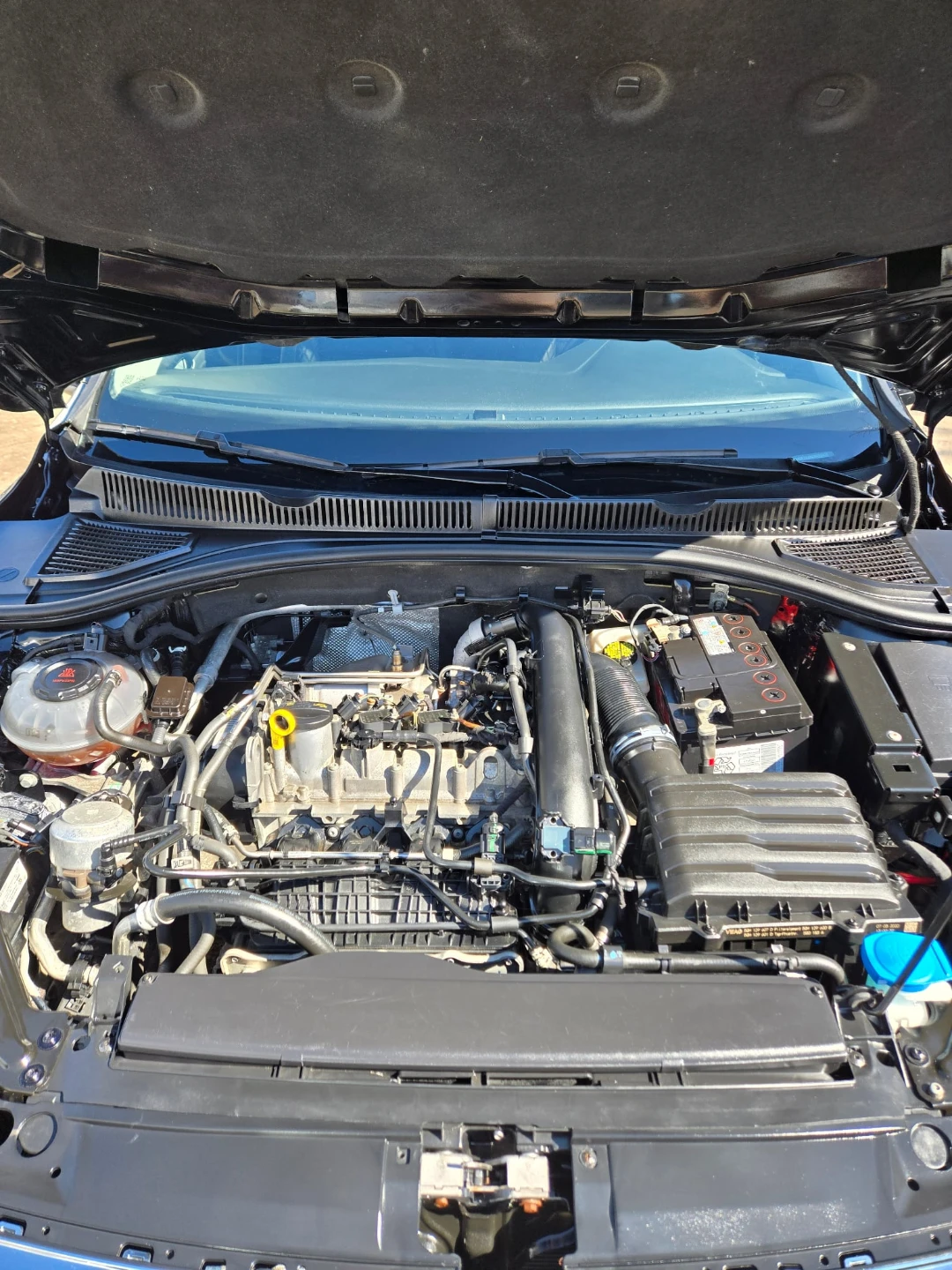 2020 Volkswagen Jetta - photo 5