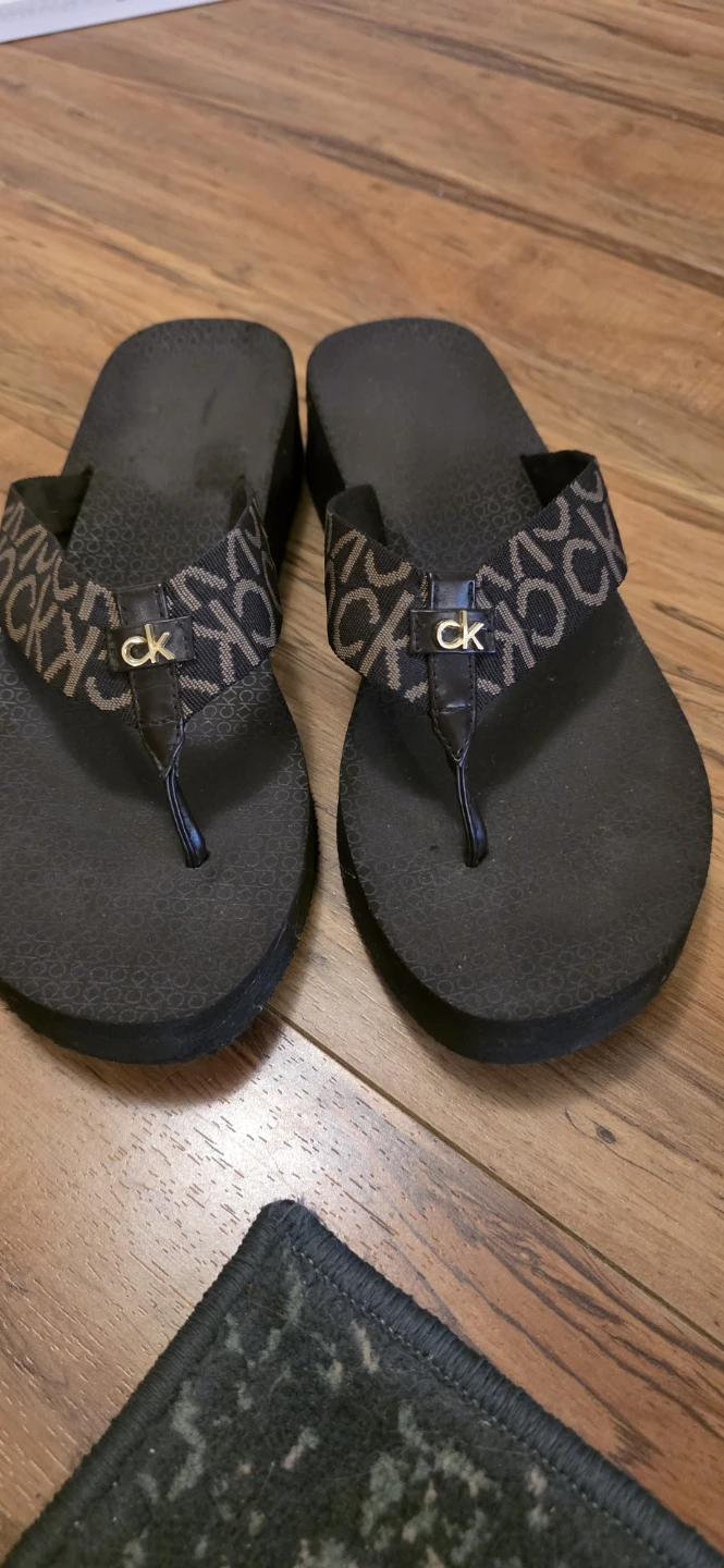 Calvin Klein Women's Flip Flops - photo 3