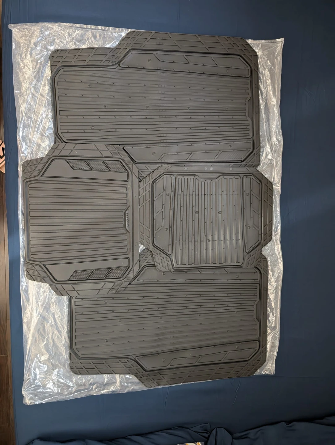 Car Floor Mats and Console Organizer Set