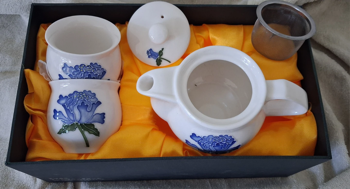 Tian Fu Tea Set with 2 Cups