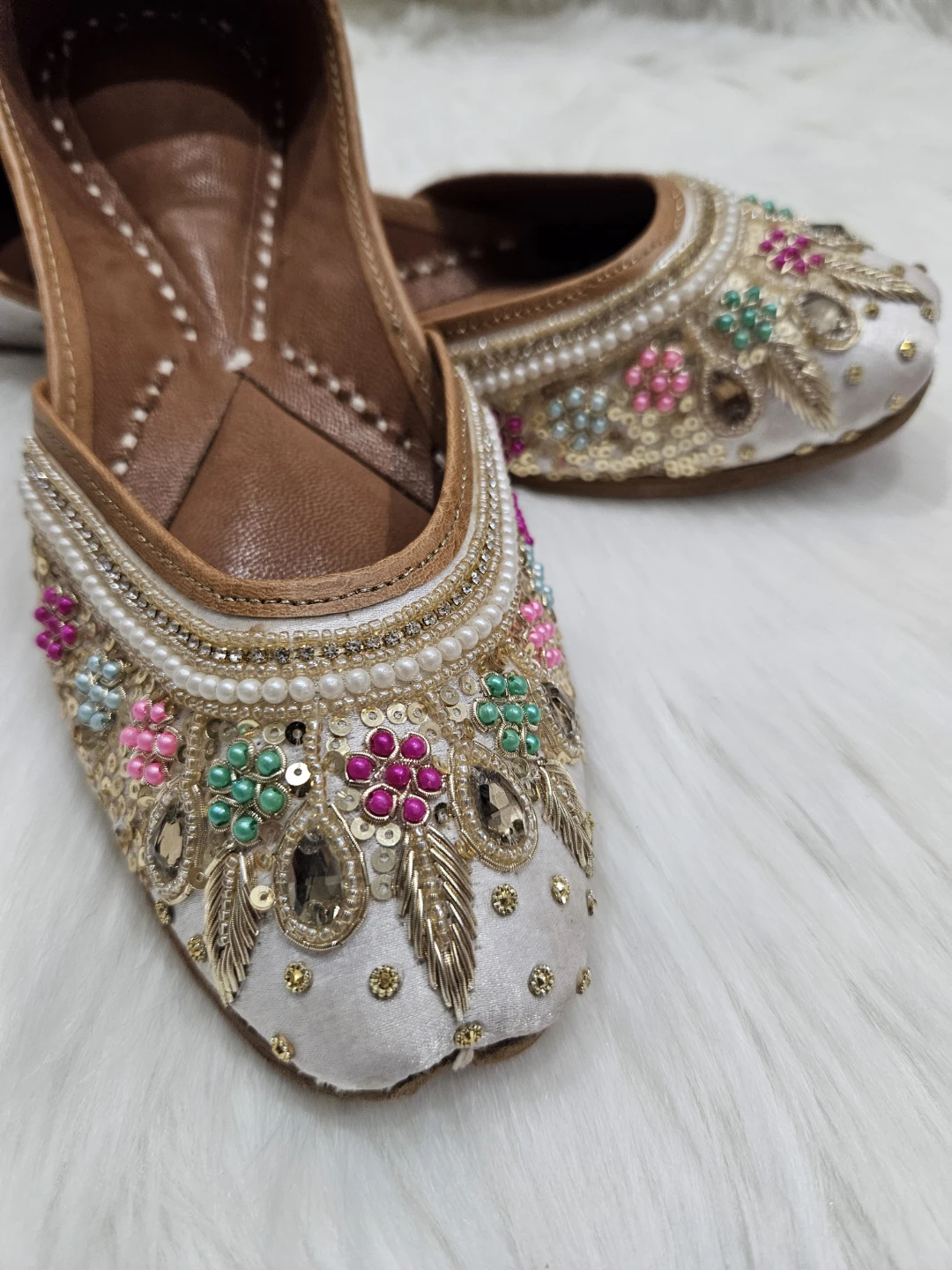White Embellished Flat Shoes - photo 2