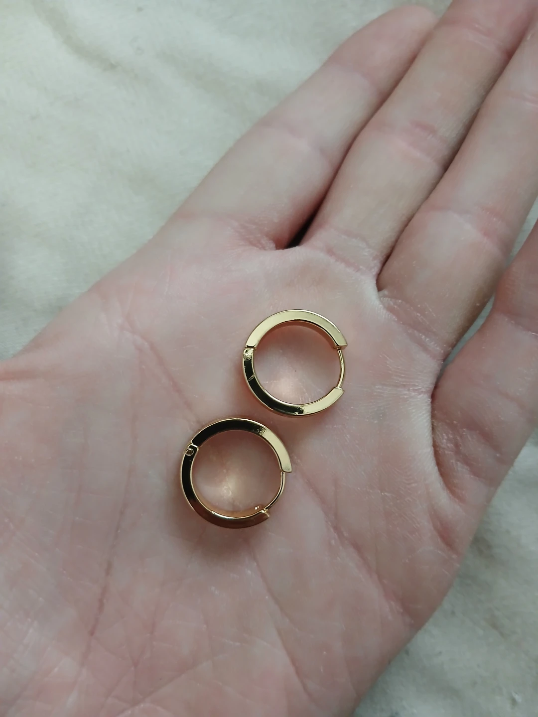 18K Gold Plated Stainless Steel Greek Key Hoop Earrings - photo 4