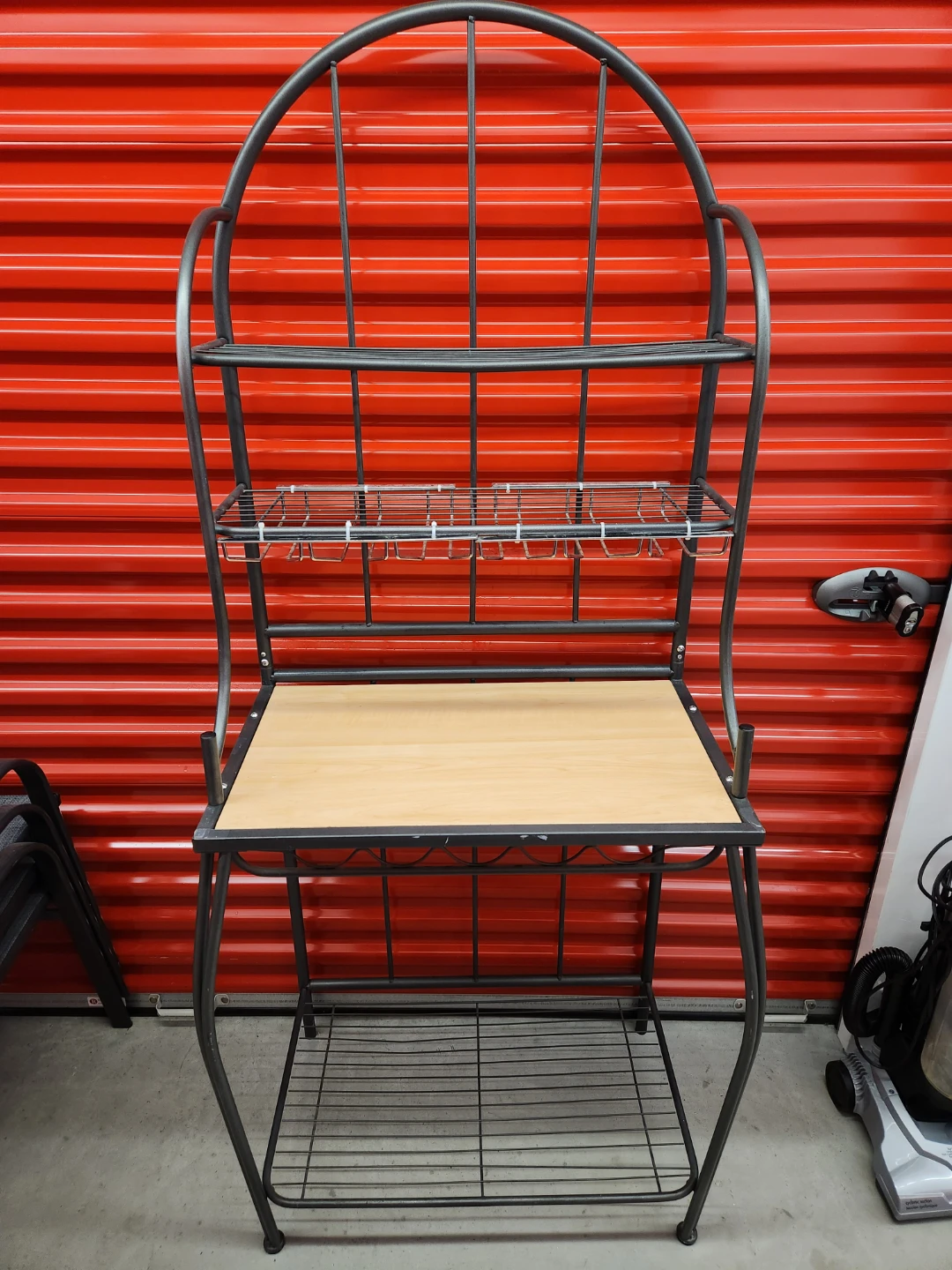 Bakers rack