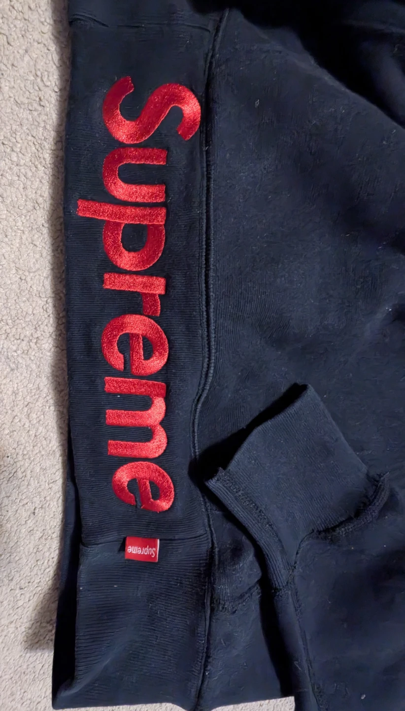 Supreme Black Hoodie - Size M (asian size) - photo 3