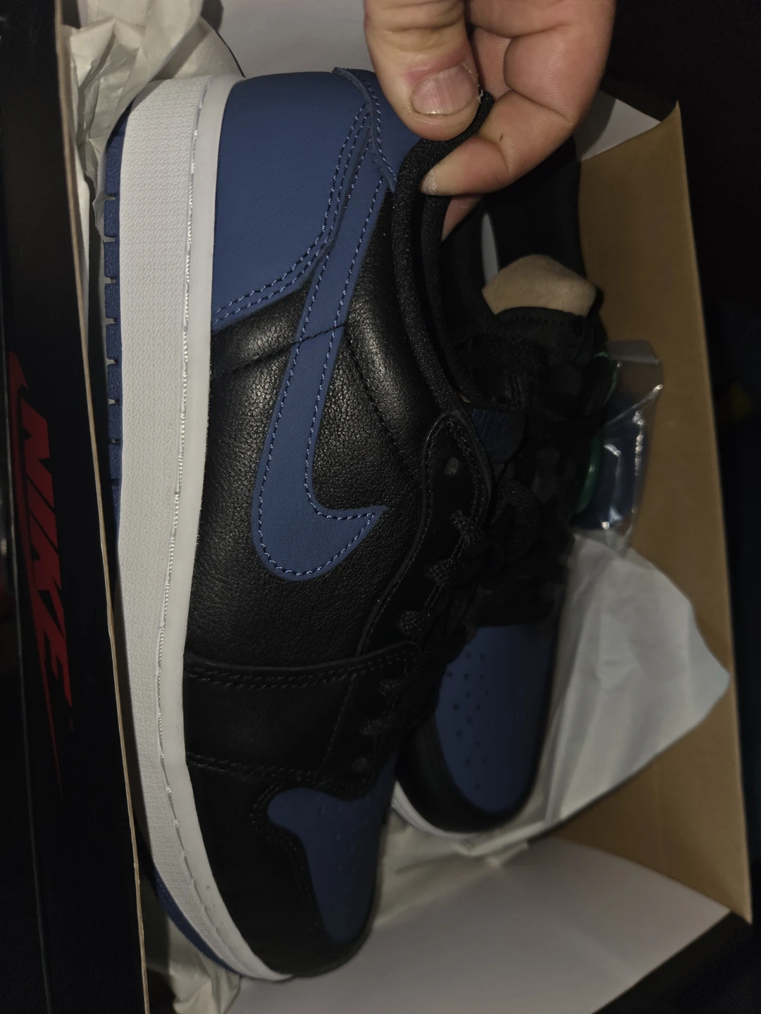 Nike Air Jordan 1 Men's Size 9.5 - photo 3
