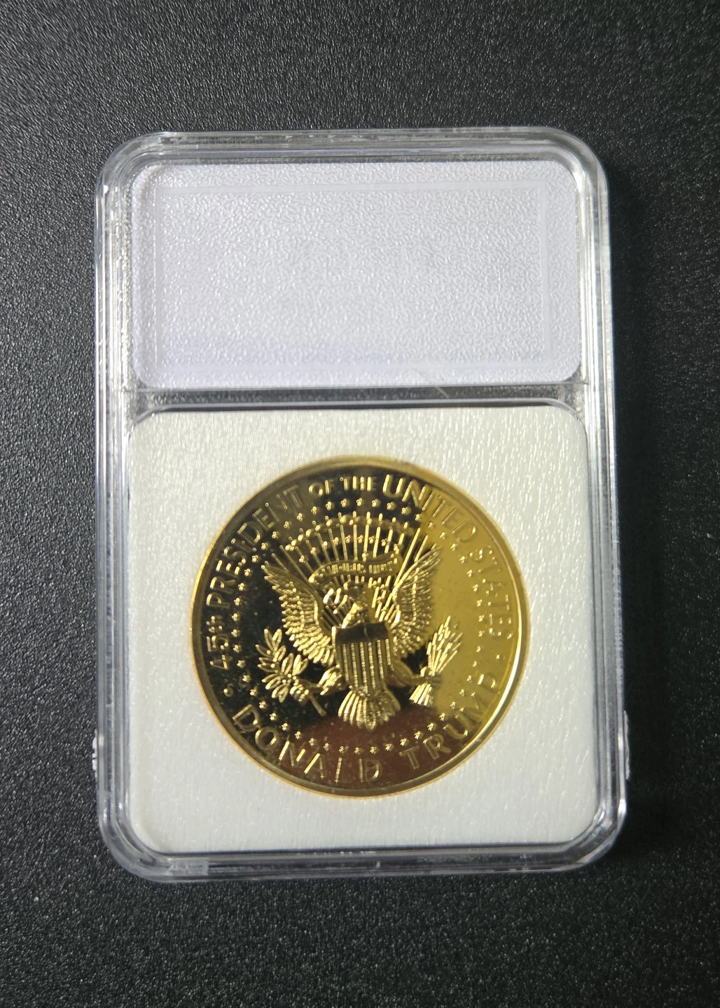 Donald Trump Medallion PR 66 - photo 2