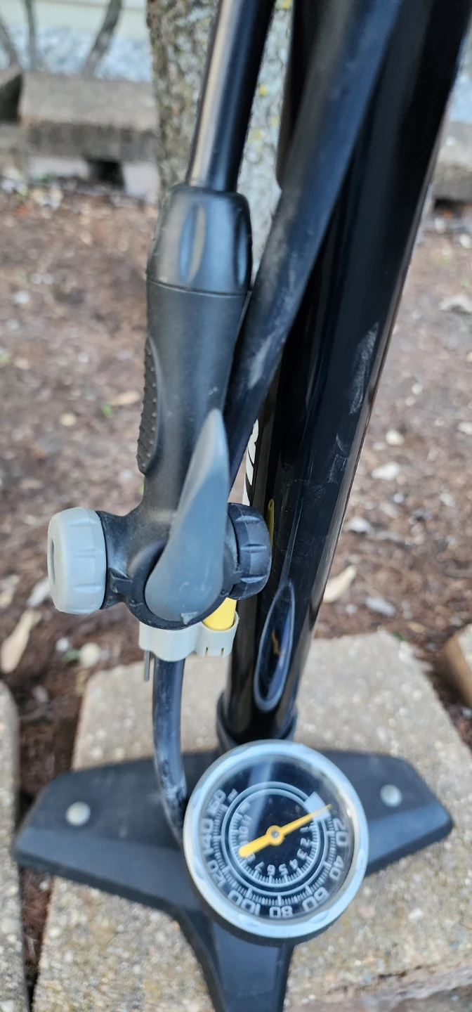 Vibrelli Floor Bike Pump with Gauge - photo 2