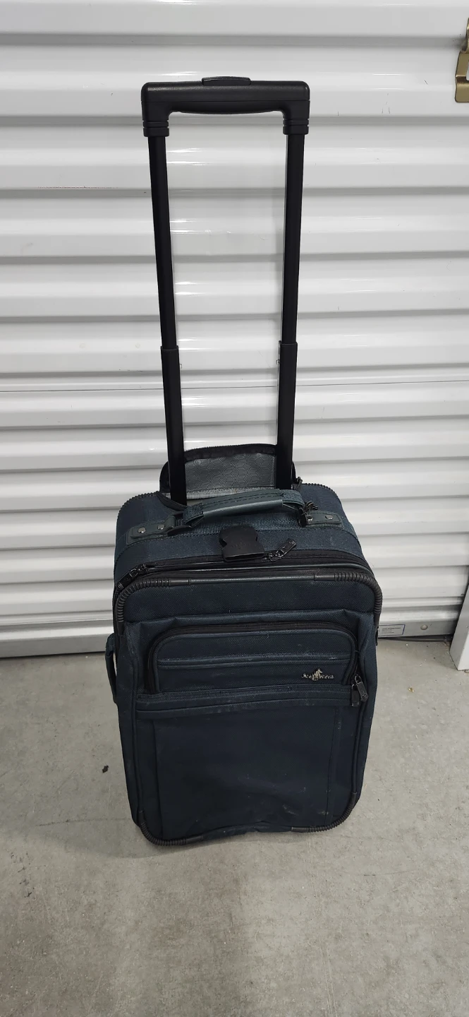 19" Carry on luggage