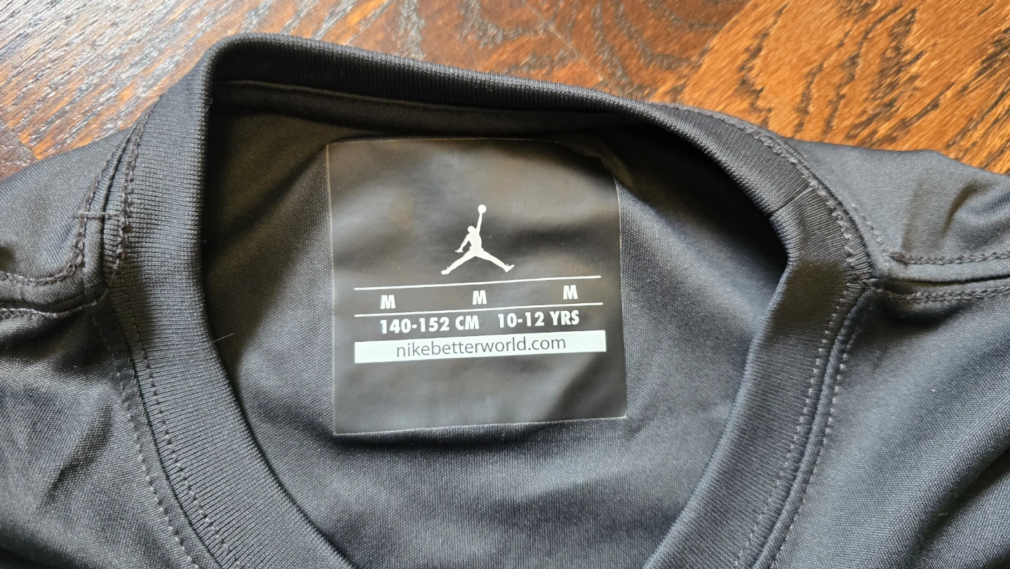 NEW Nike Jordan Dri-FIT Long Sleeve Shirt - Youth 10-12Y - photo 3