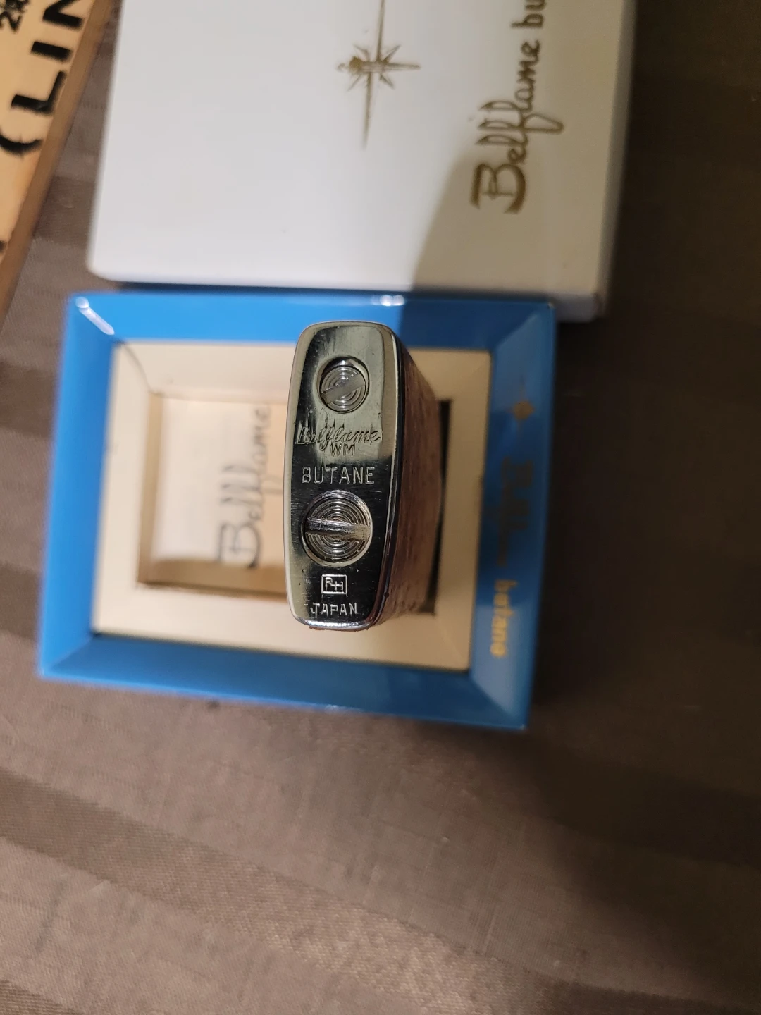 VINTAGE Bellflame Butane Lighter with Box - photo 4
