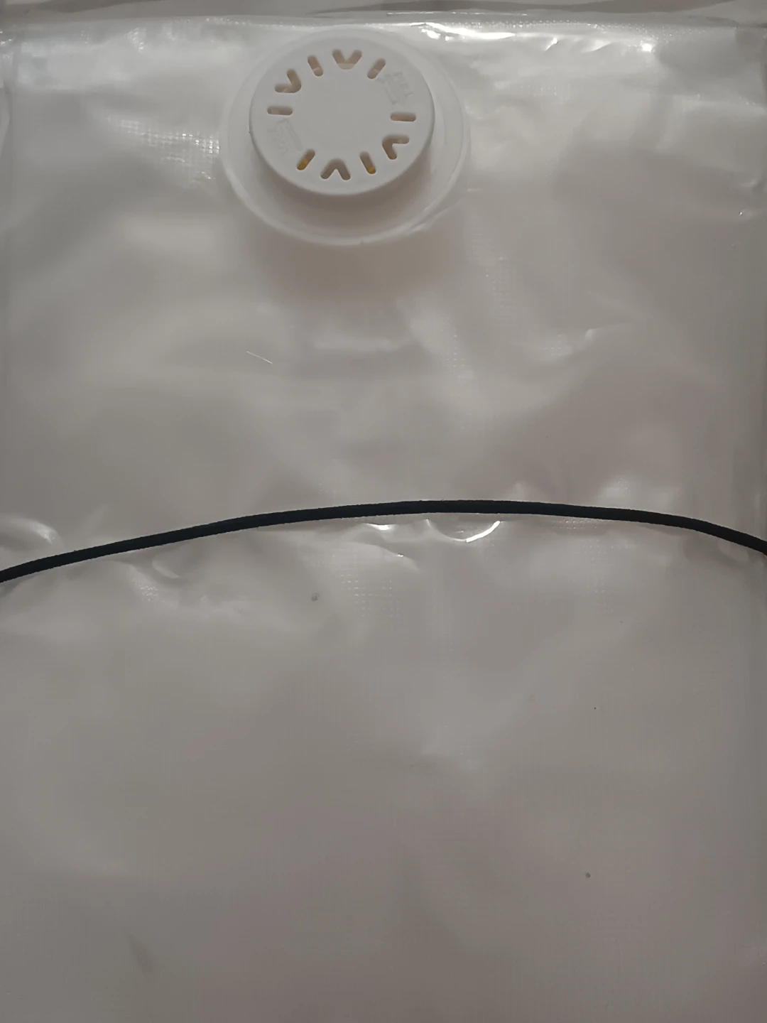 4 Large Vacuum Storage Bags - photo 3