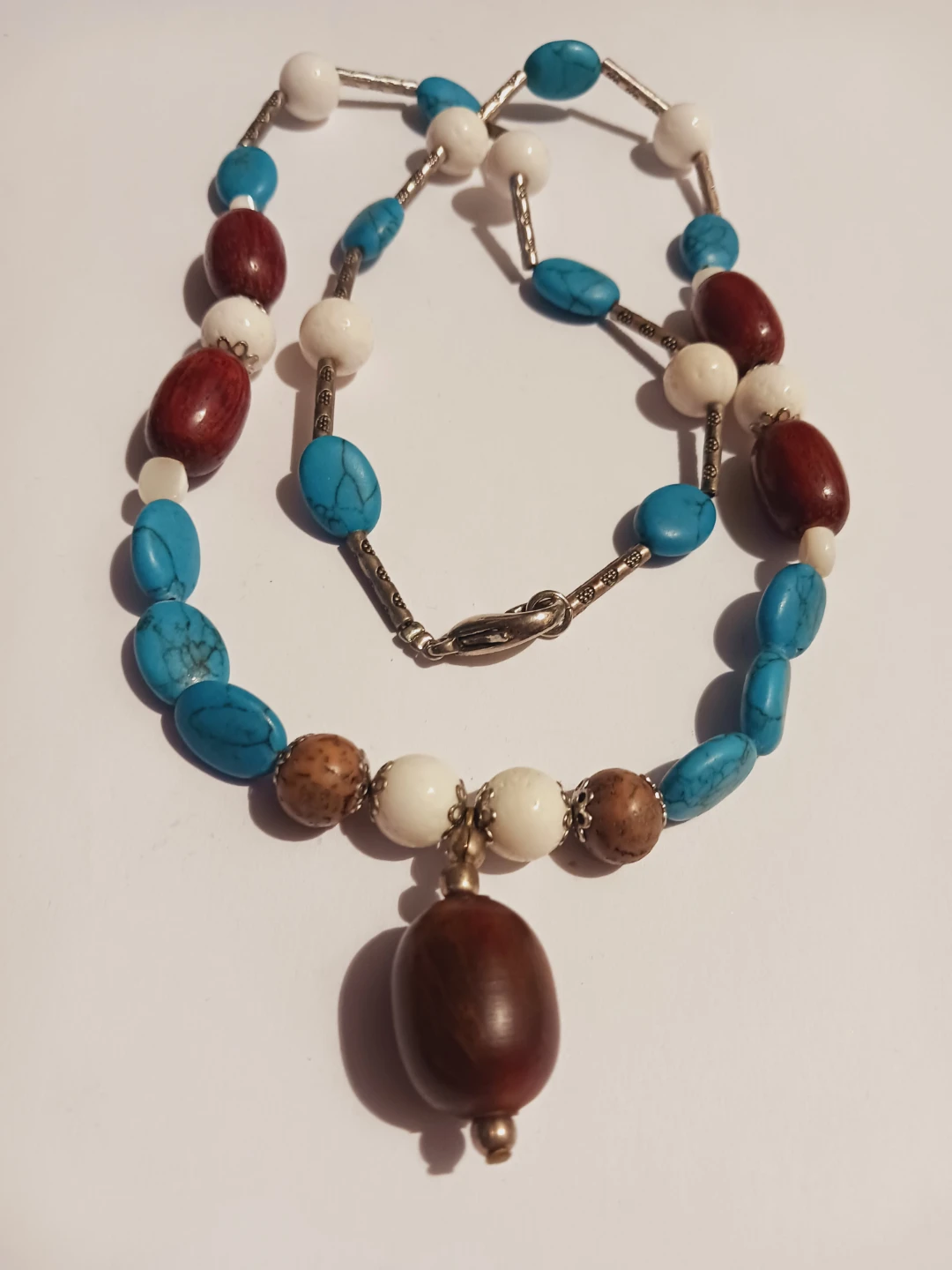 Beautiful Vintage Beaded Necklace - photo 3