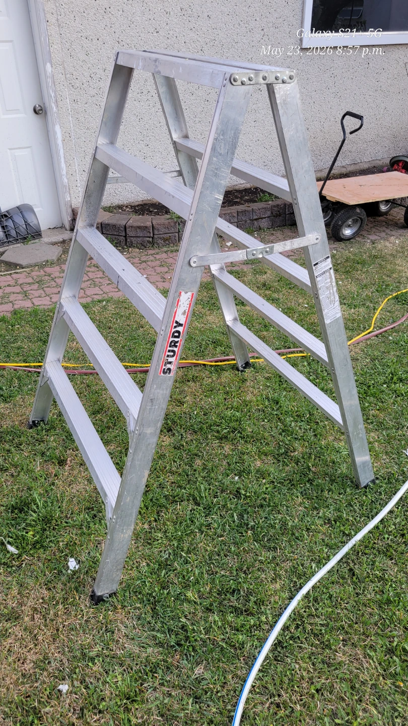 Sturdy Aluminum A-Frame Ladder