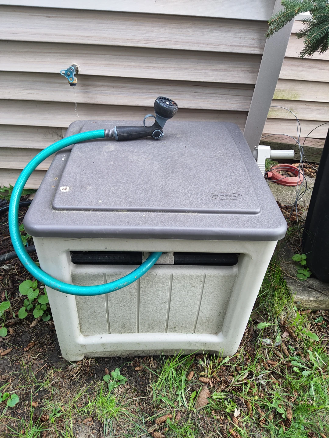 Suncast Hose Reel Storage Box - photo 2
