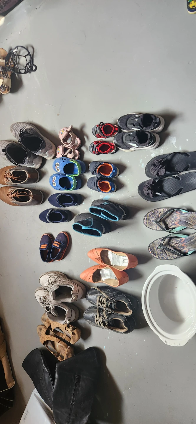 Mixed lot of shoes and sandals