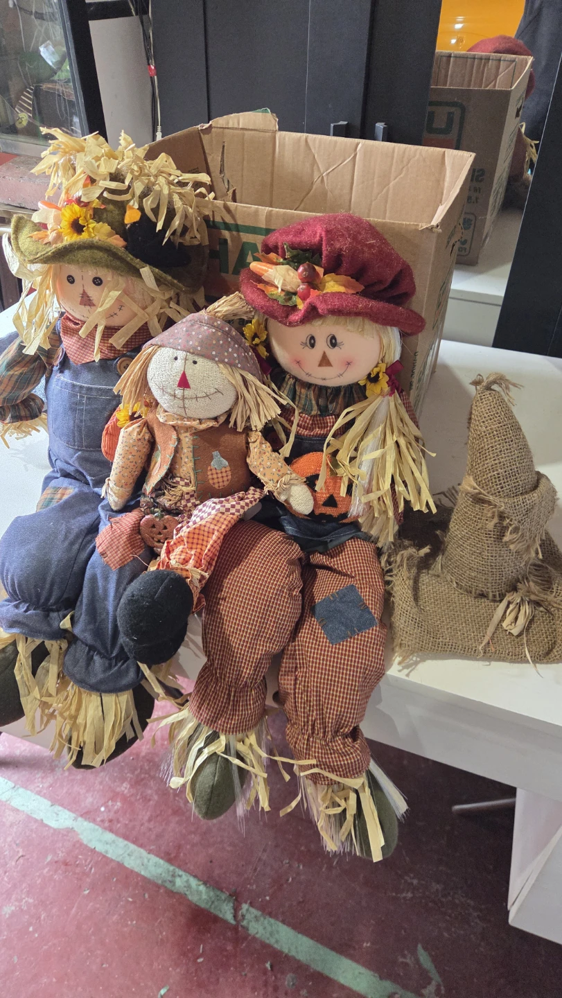 Pair of Scarecrow Decorations - photo 2
