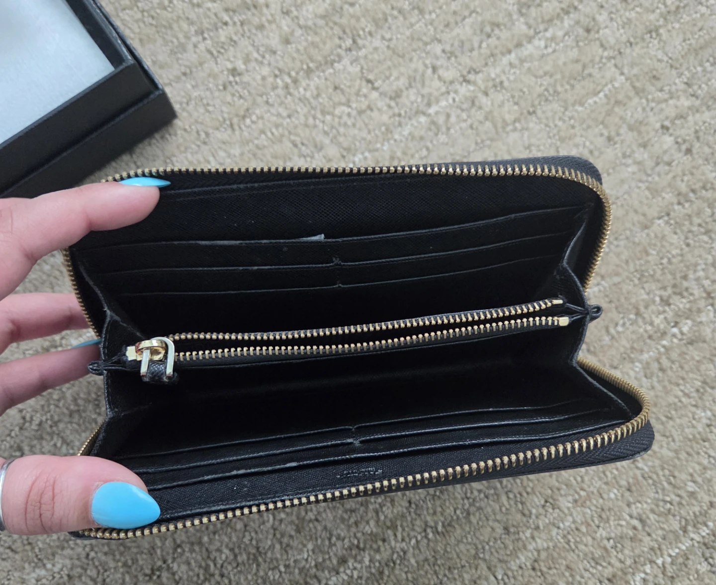 Prada Black Saffiano Leather Zip Around Wallet - photo 2