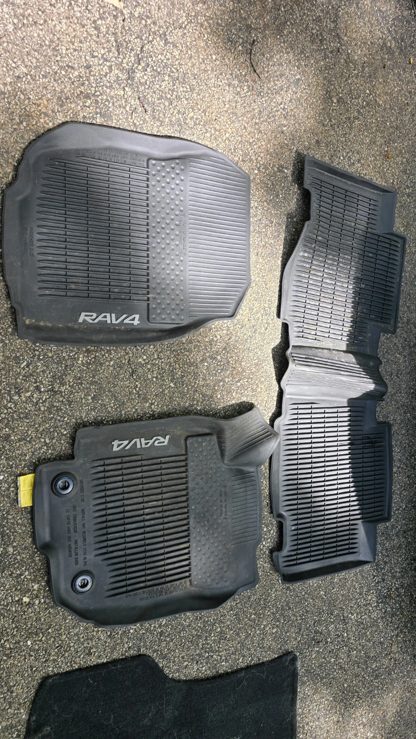 Toyota RAV4 All Weather Floor Mats