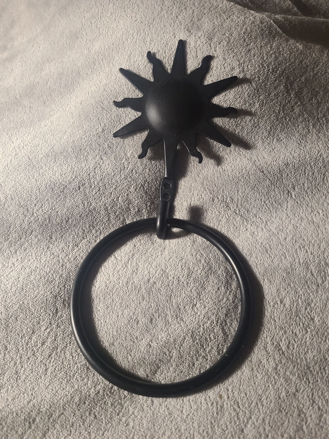 Black Metal Sun Towel Ring Holder