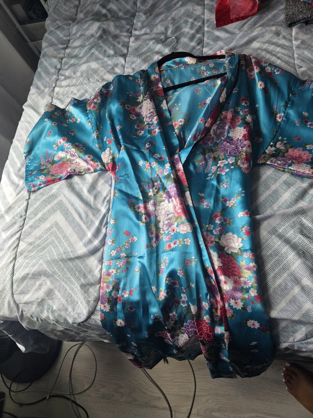 Blue floral kimono robe