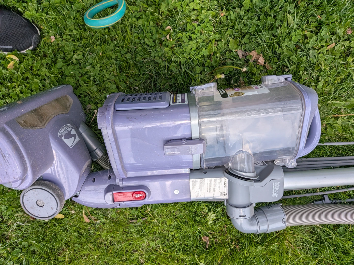 Shark Navigator Lift-Away Upright Vacuum - photo 2