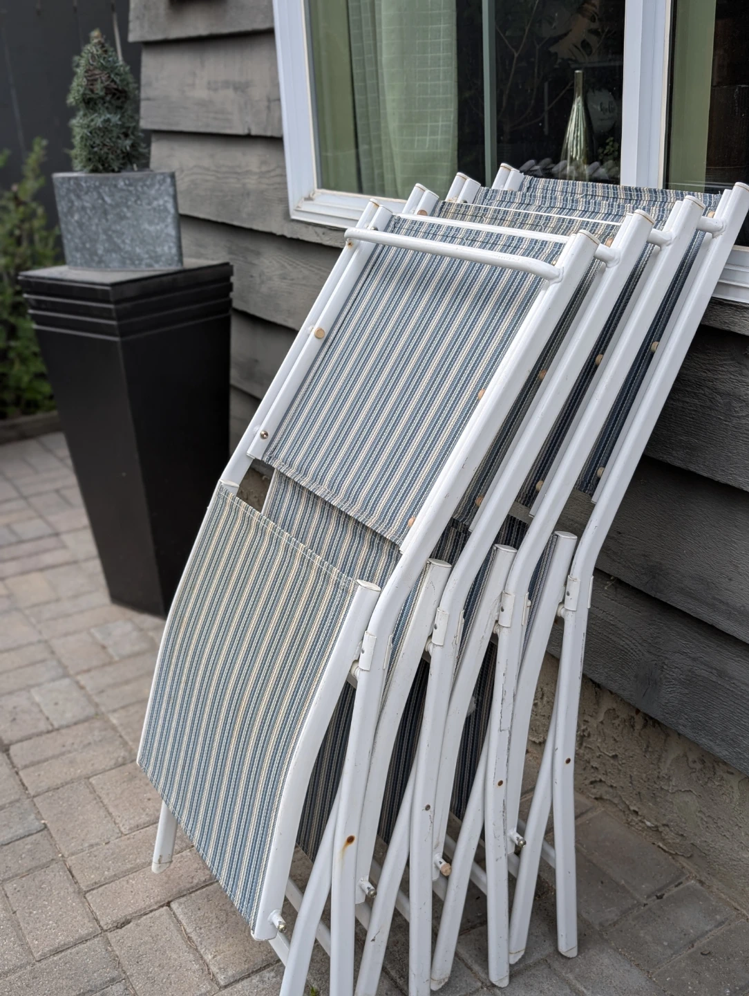 Set of 4 Beautiful Folding Patio Chairs - photo 3
