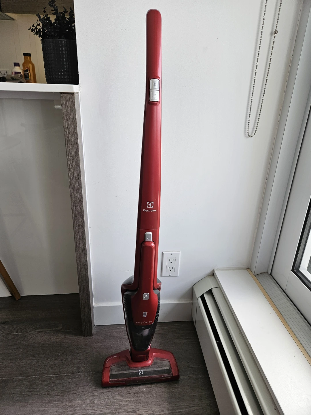Electrolux Ergorapido Stick Vacuum - photo 2