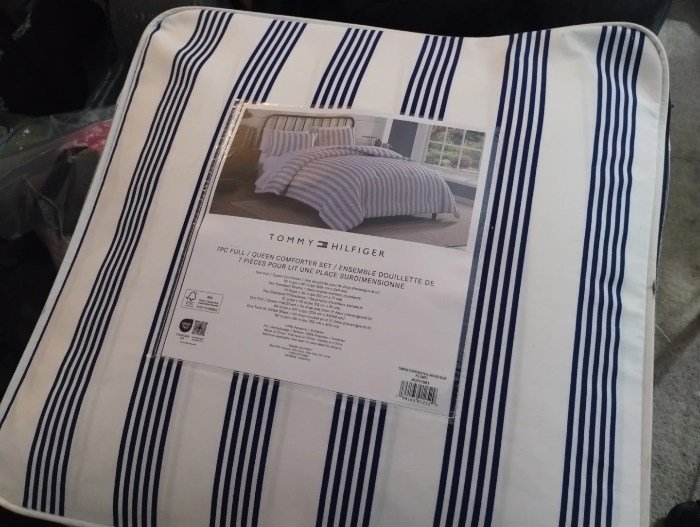 Tommy Hilfiger 7 Piece Full/Queen Comforter Set