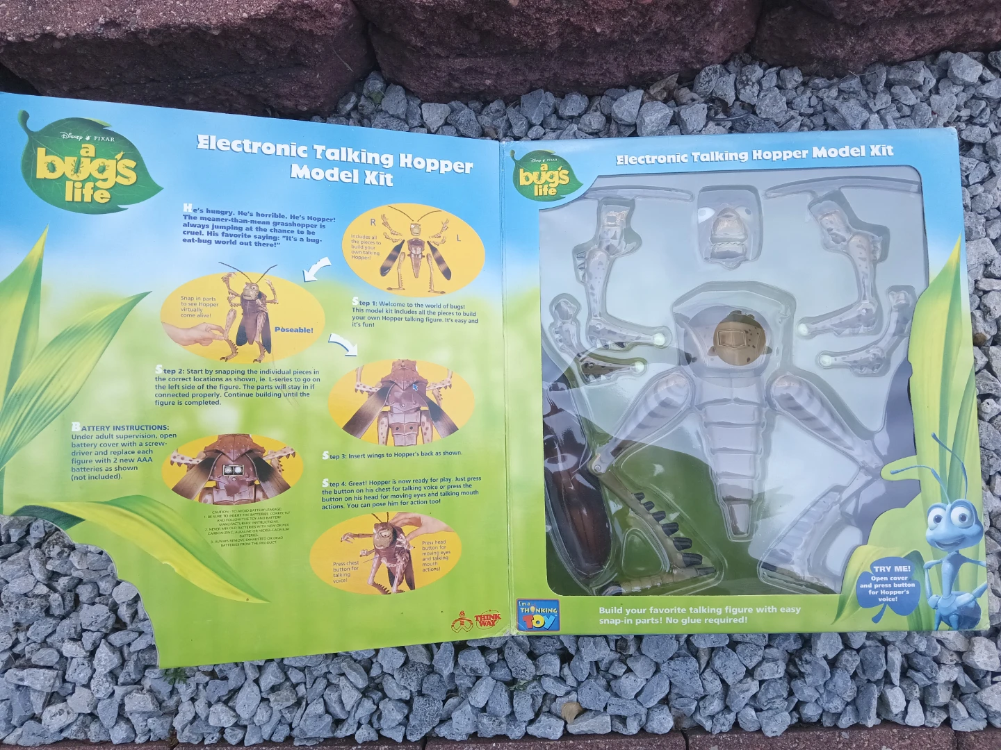 Disney Pixar A Bug's Life Electronic Talking Hopper Model Kit - photo 2