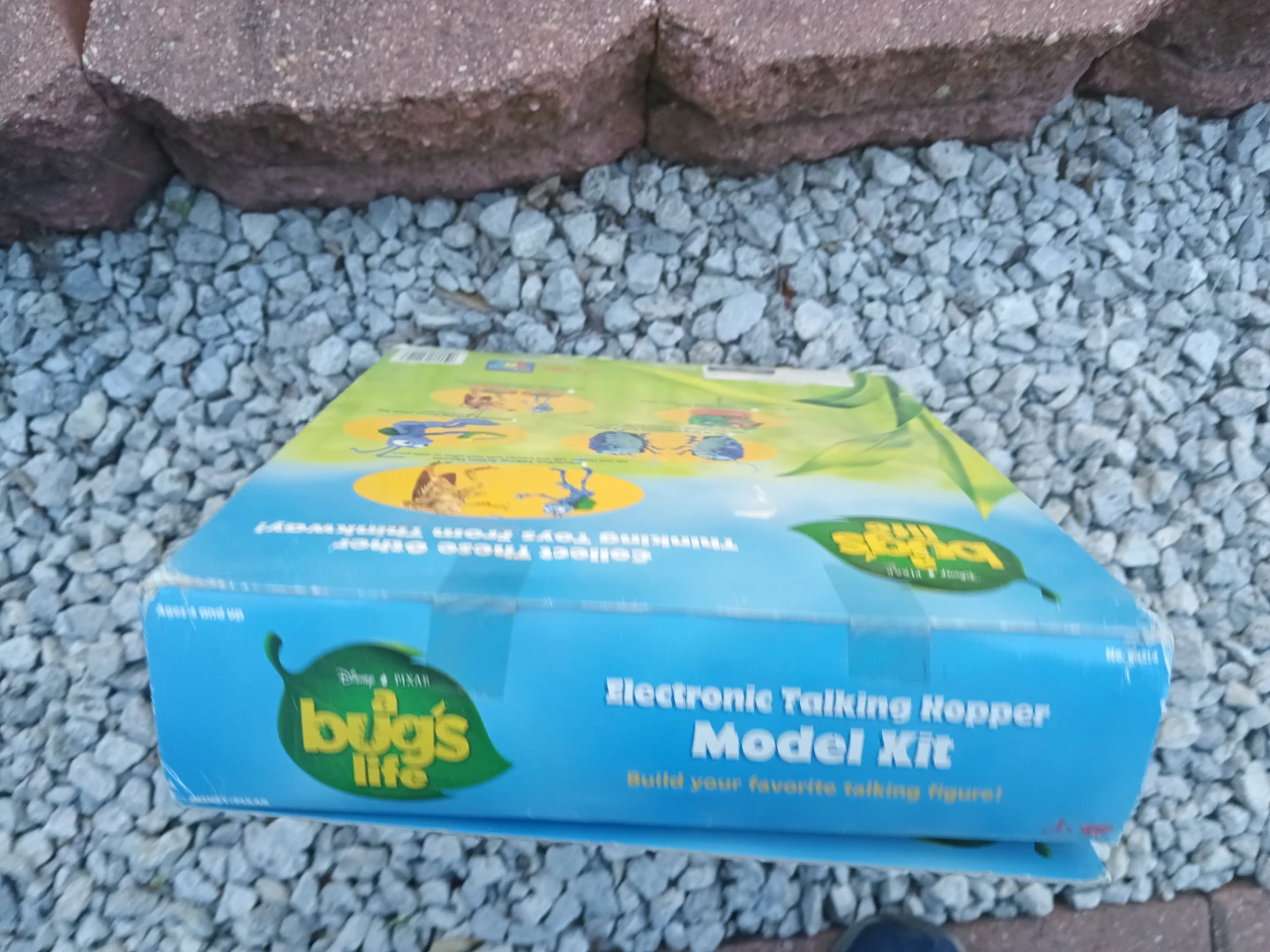 Disney Pixar A Bug's Life Electronic Talking Hopper Model Kit - photo 4