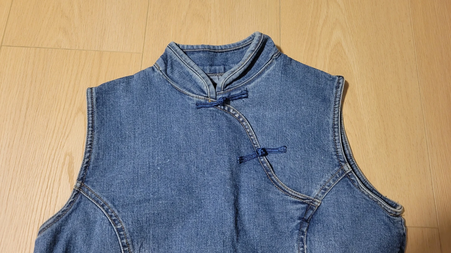 JOYKA Denim Mandarin Collar Sleeveless Top - photo 2