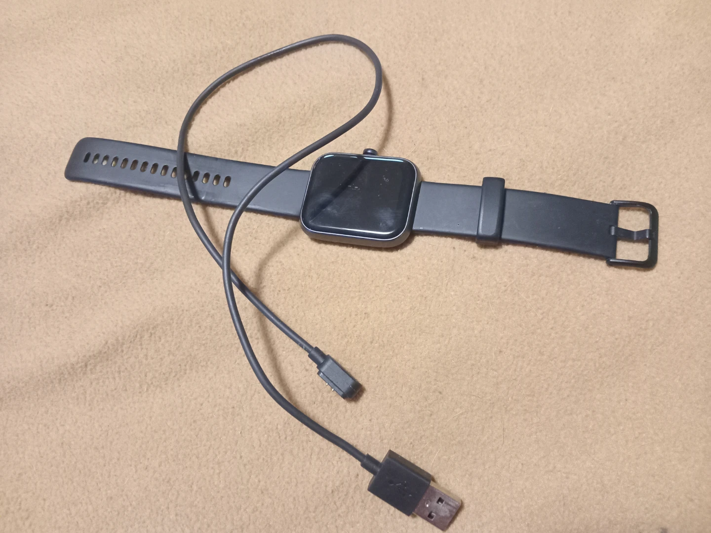 Black Smartwatch with Charger - photo 3