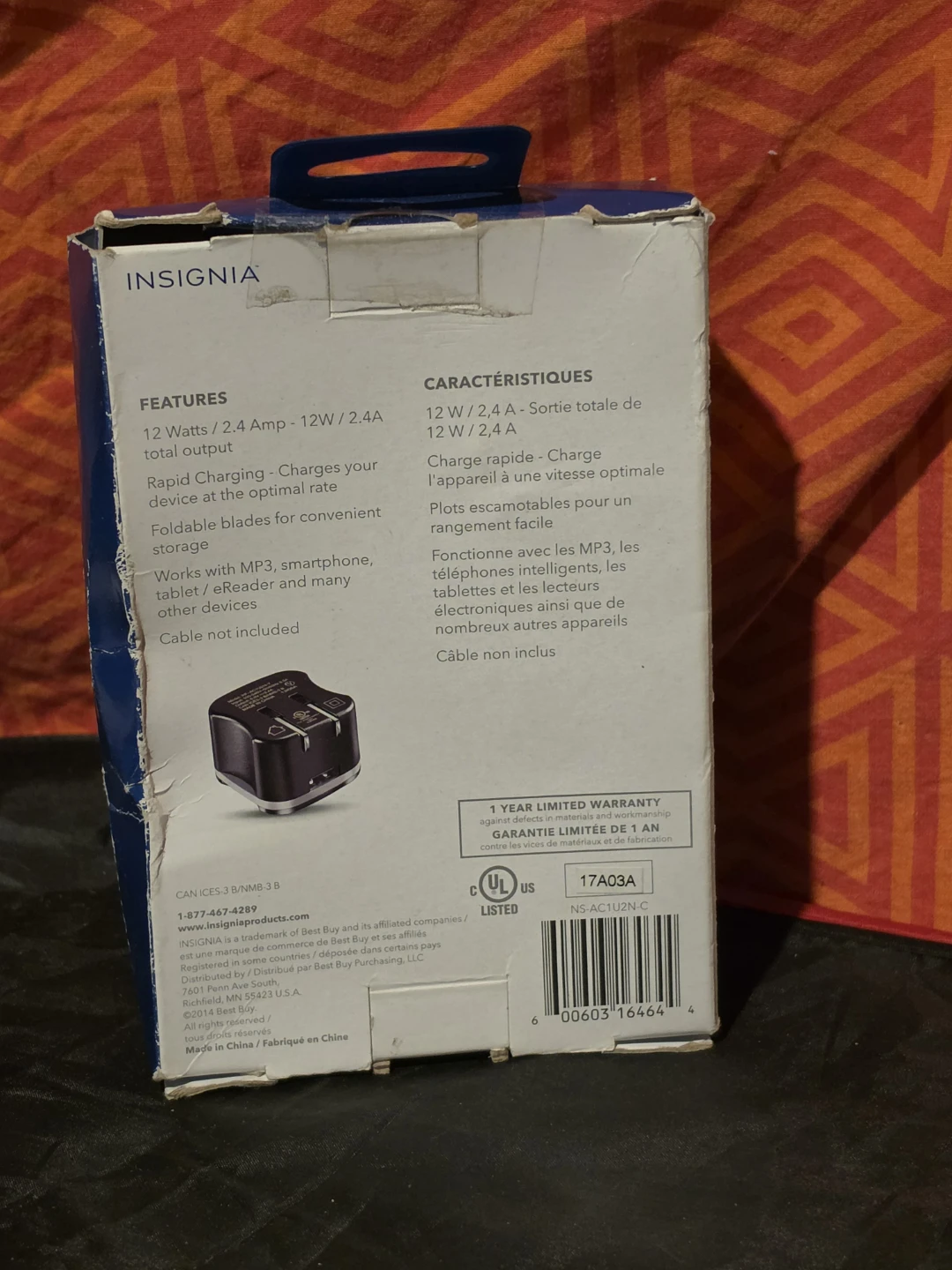 Insignia Universal USB Wall Charger - photo 2