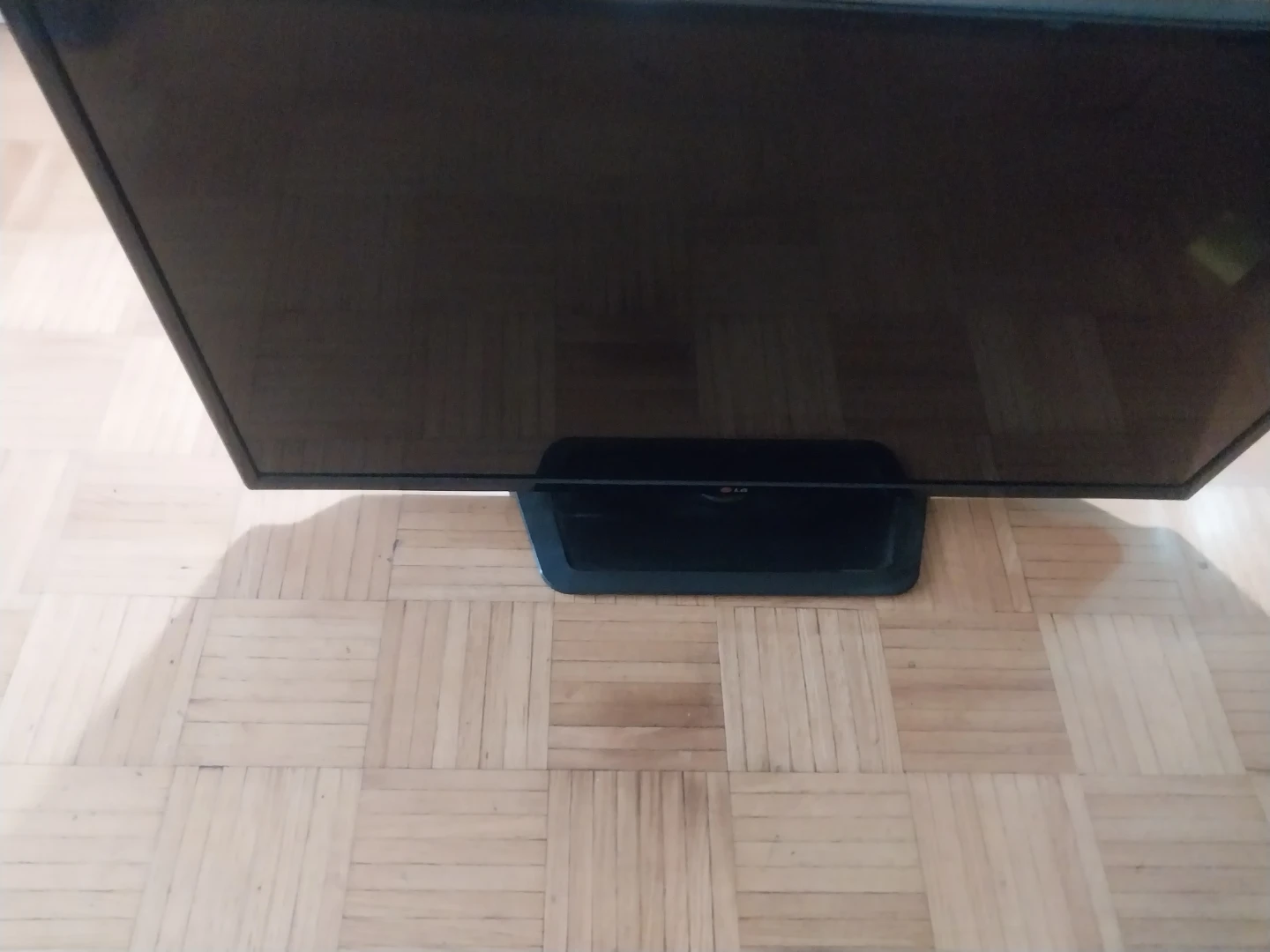 LG Television 42
