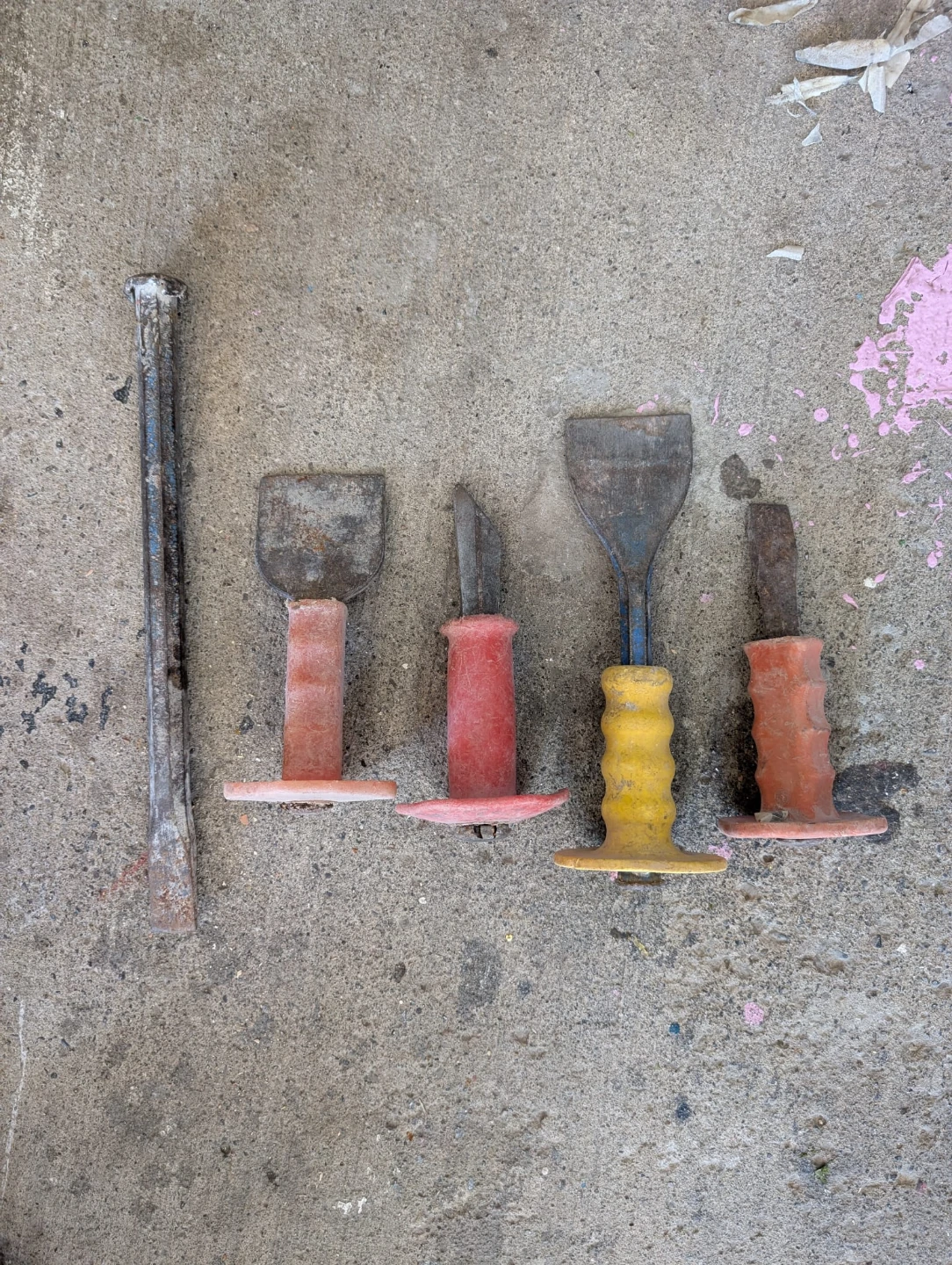 Set of 5 concrete Chisels and Punches