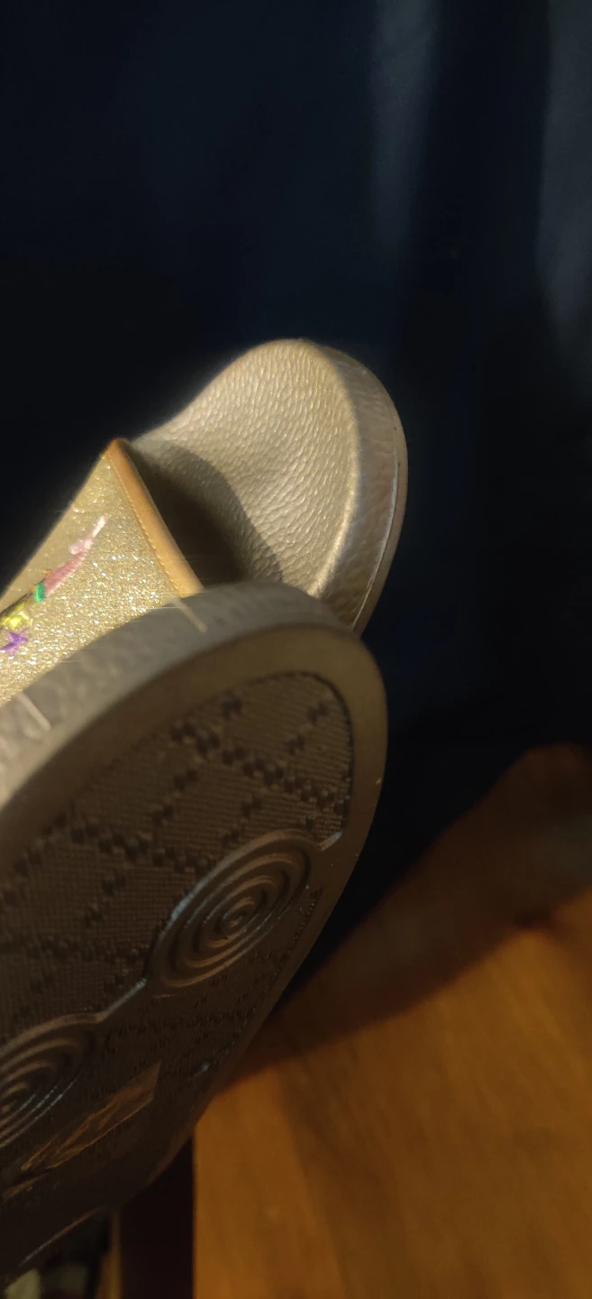 GUESS Kids Slides Gold Sparkle Mermaid Size 3 - photo 4