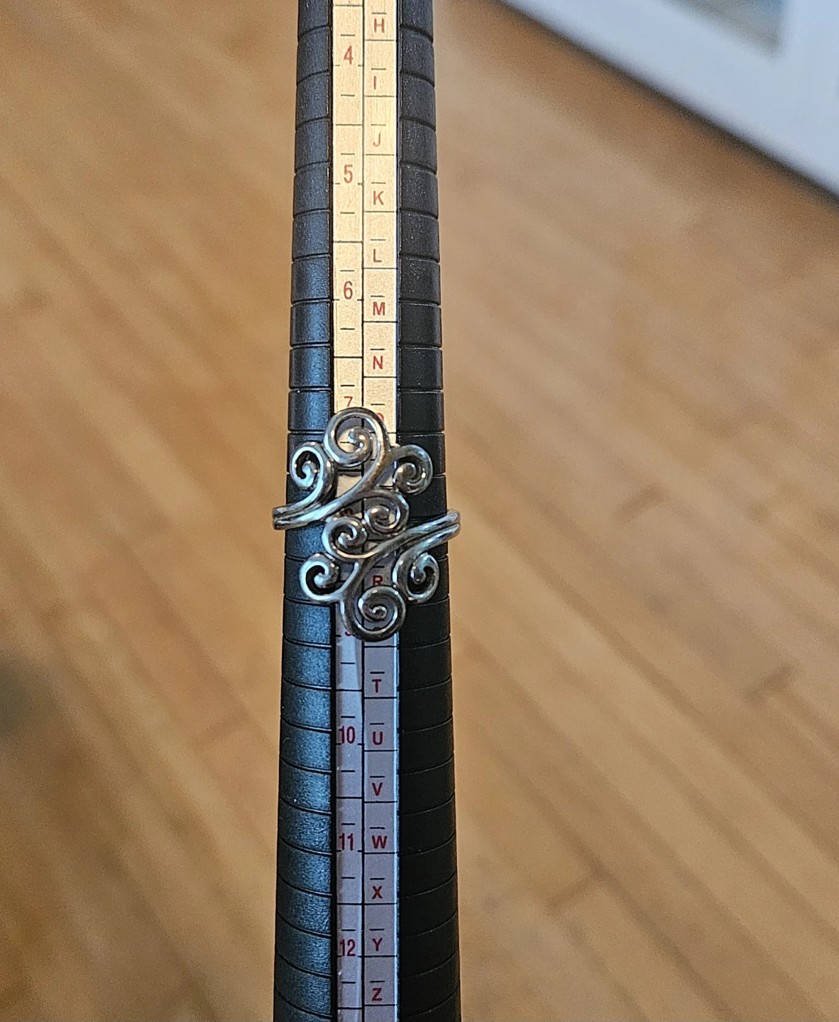 Sterling Silver Swirl Ring size 8
