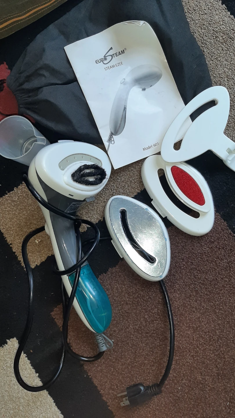 EuroSteam Steam Ezee Model 601 Garment Steamer - photo 3