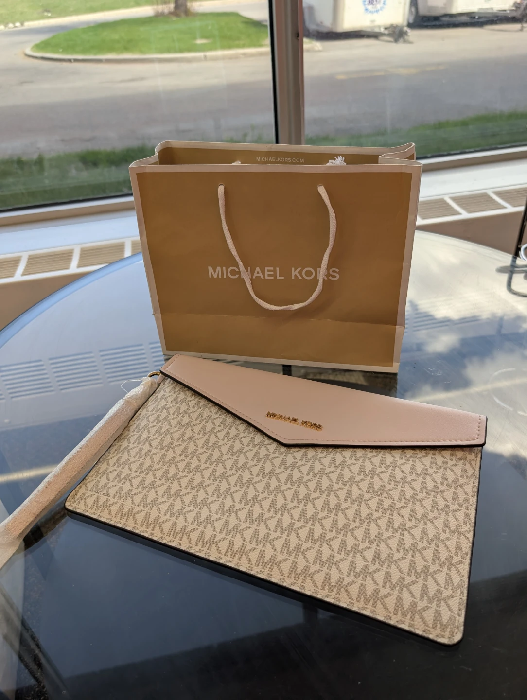 Michael Kors Pink & Beige Monogram Clutch Wristlet - photo 3