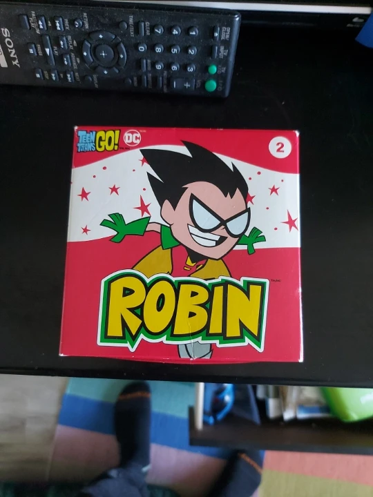 Teen Titans Go! Robin McDonald's Happy Meal Toy 2 - photo 2