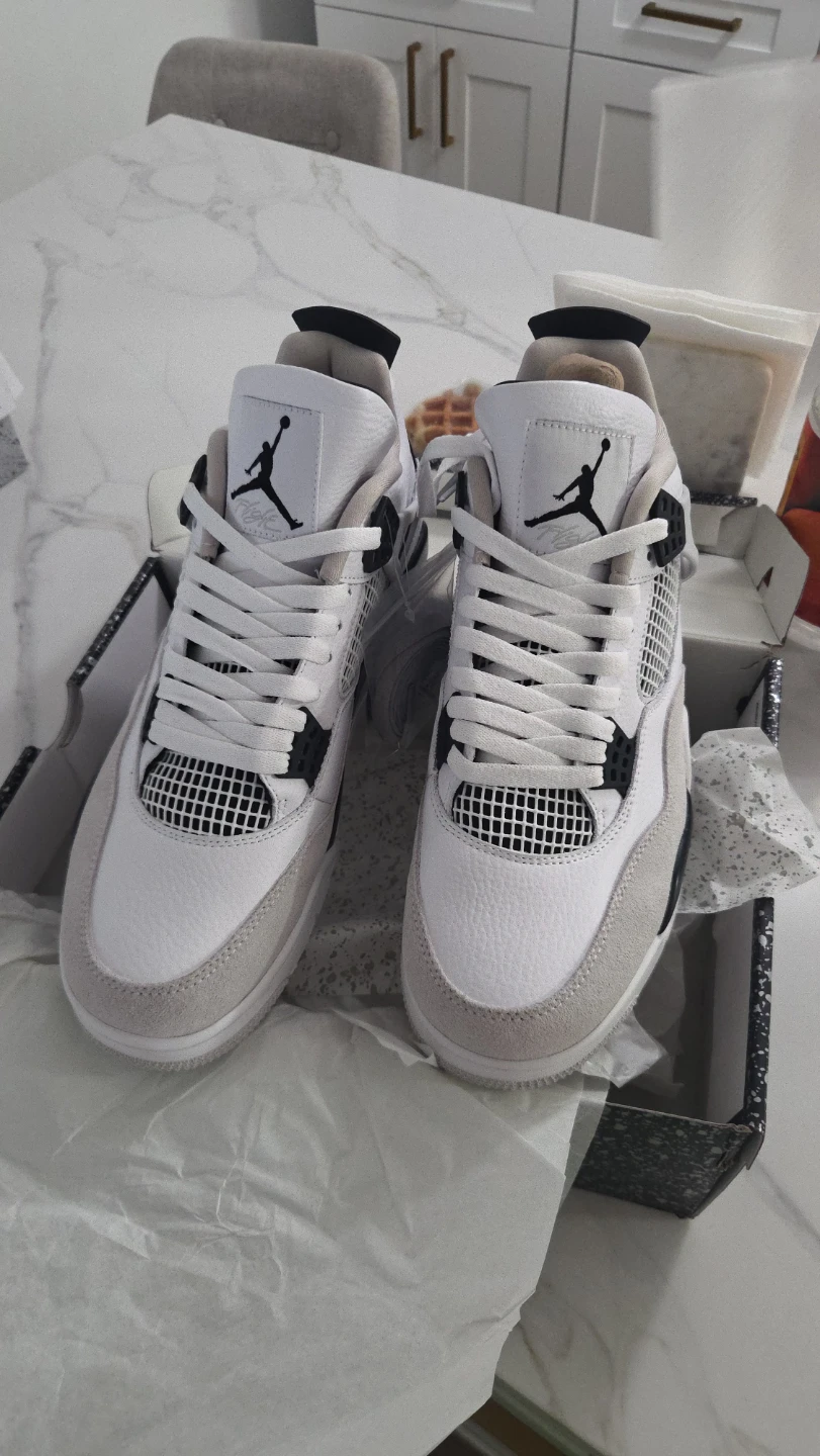 Air Jordan 4 'White Cement' Sneakers - photo 4