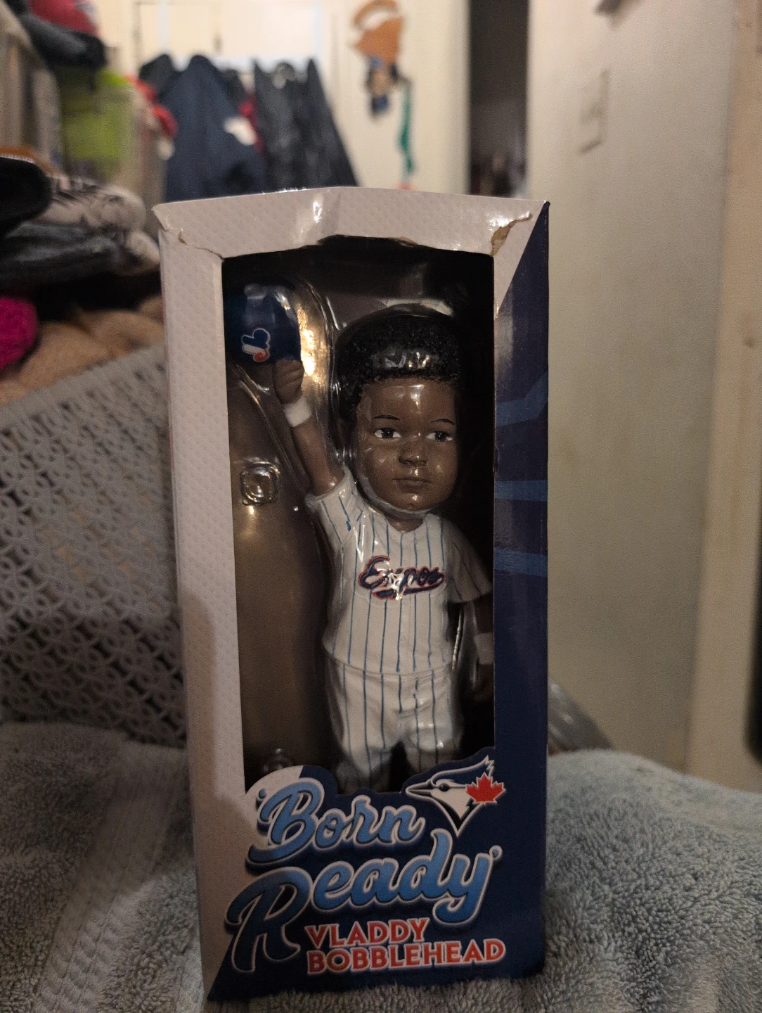 Vladimir Guerrero Jr. "Born Ready" Expos Bobblehead - photo 5