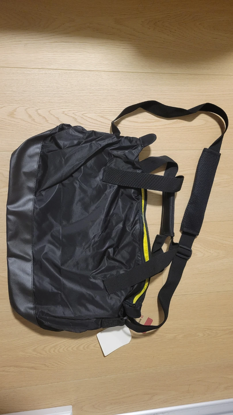 Reebok Black Duffle Bag - photo 2
