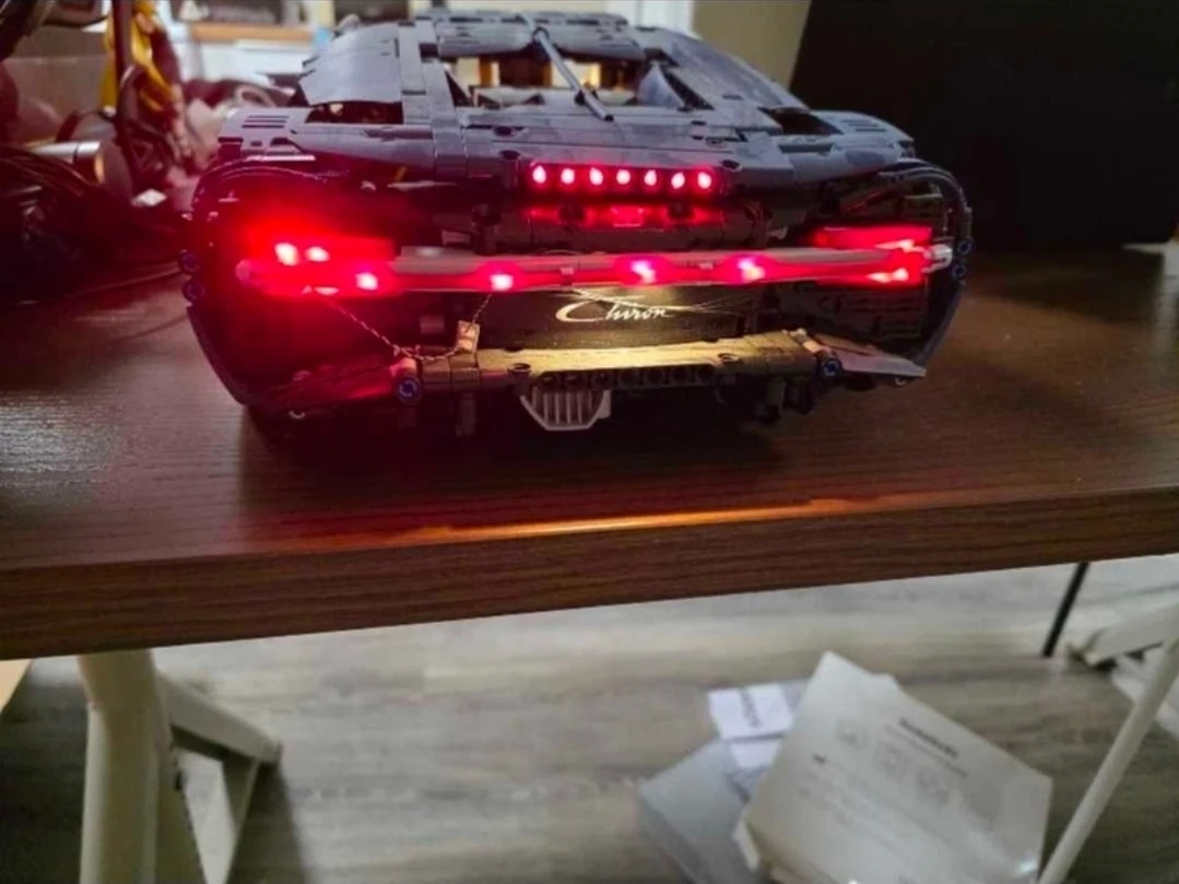 LEGO Technic Bugatti Chiron with Lights and Bat Wings - photo 3