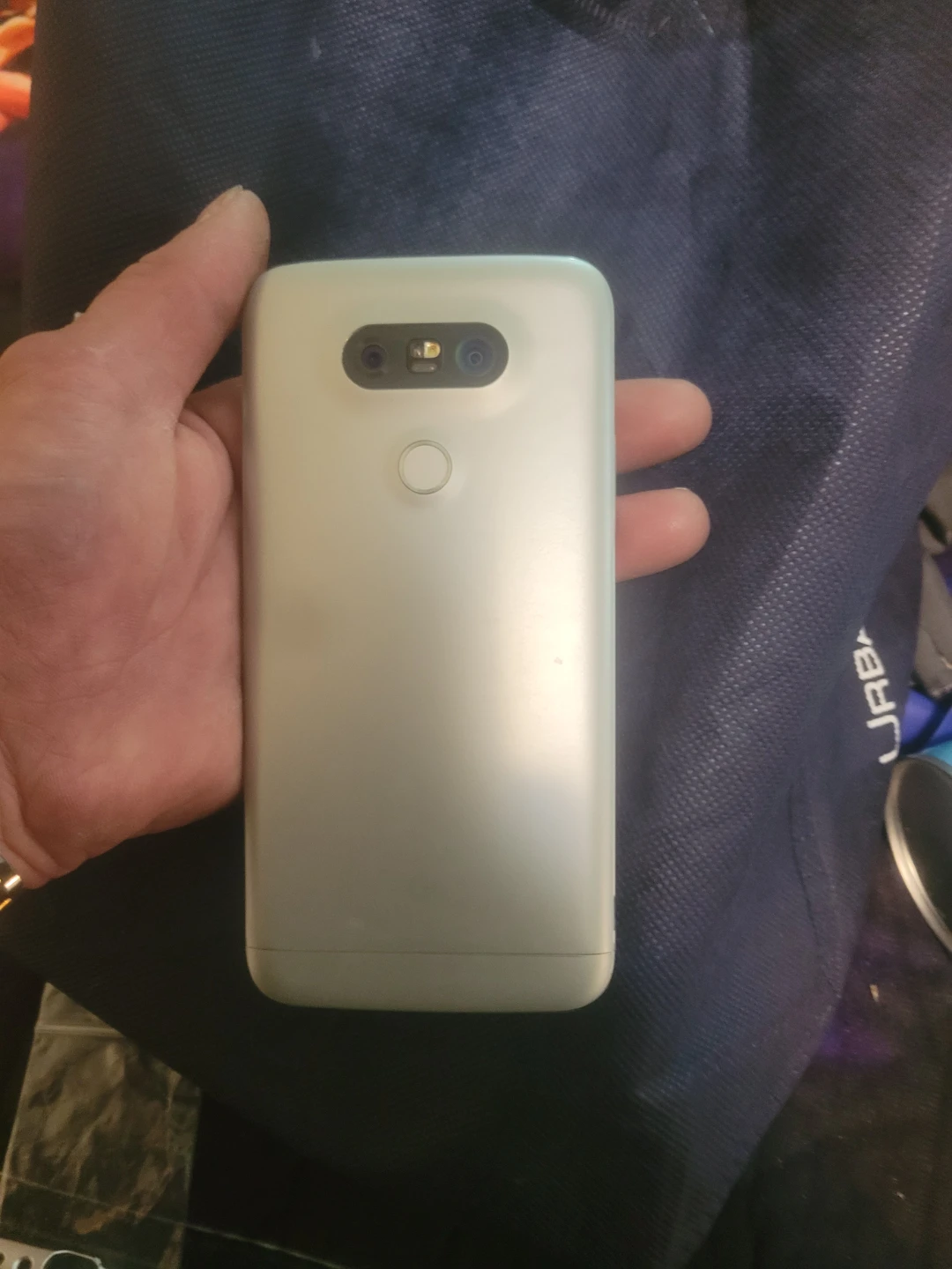 LG Smartphone - Silver - photo 2