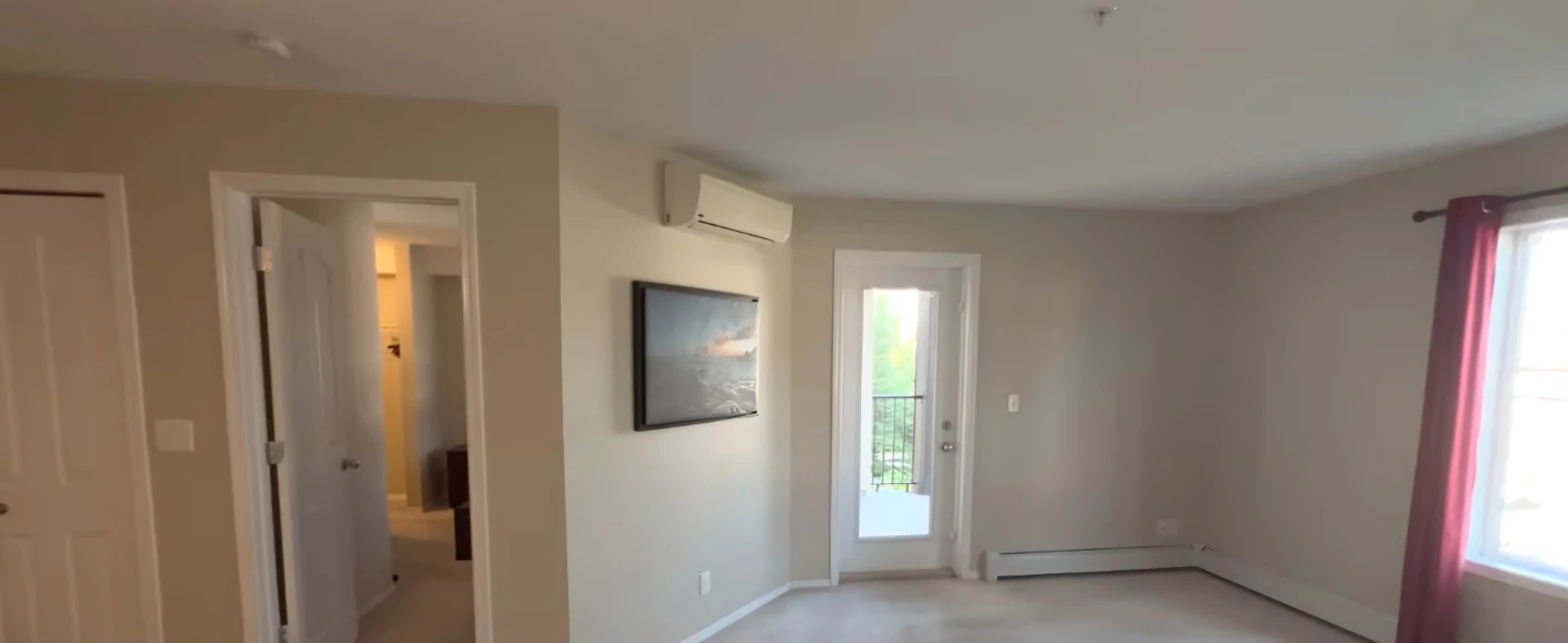 3 bedrooms - 2 Full bathrooms Apartment for rent - photo 4