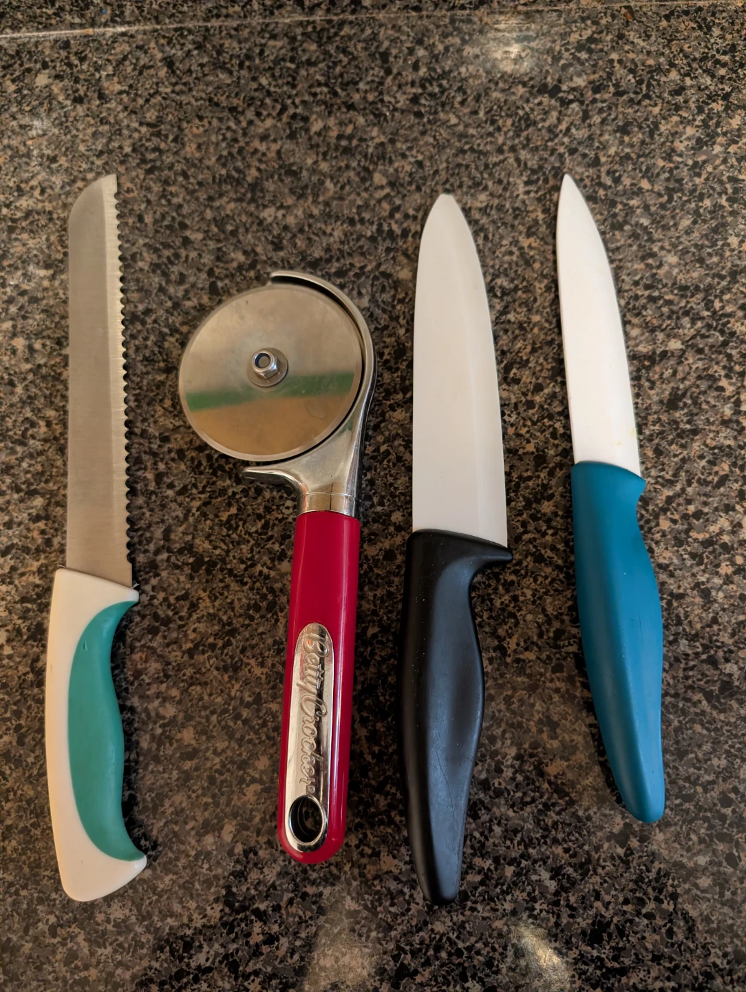 Knives and Pizza Cutter Bundle - photo 5
