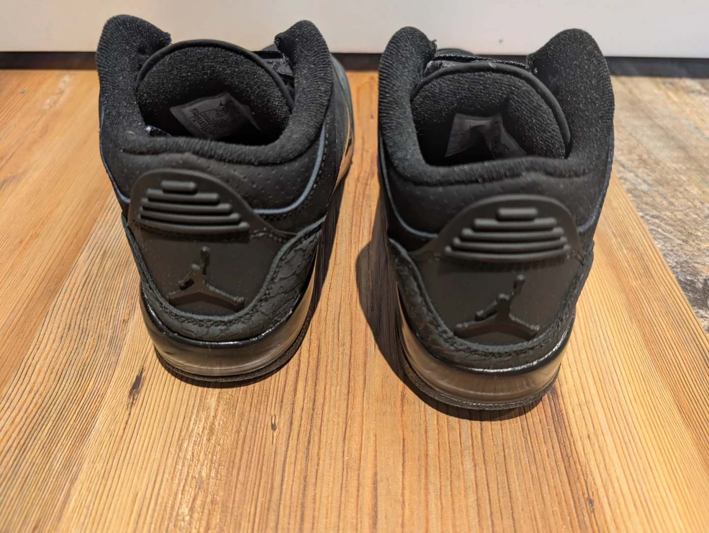 Kid's Jordan 3 Retro (PS) (Size 3Y) *Brand New* - photo 4